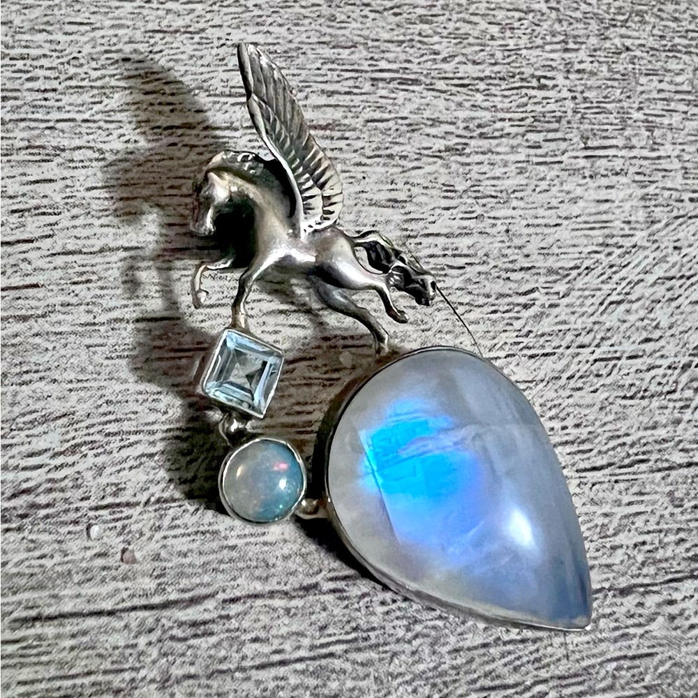 Pendant SS - Moonstone, Aquamarine, Opal - Pegasus